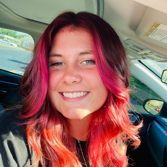 Meet your Posher, Leanna - Picture 5 of 6